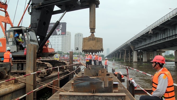 Sự cân đối phát triển giữa hạ tầng giao thông và bùng nổ dân số là không tương xứng.