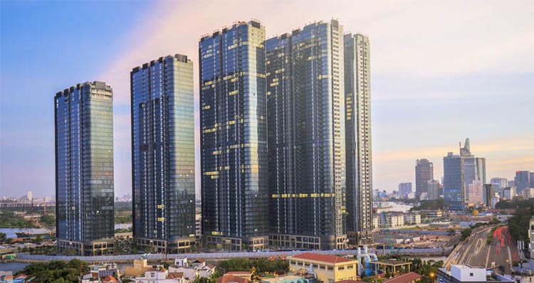 Vinhomes Golden River (Vinhomes Ba Son) là một trong các dự án lớn mà Ricons tham gia xây dựng.