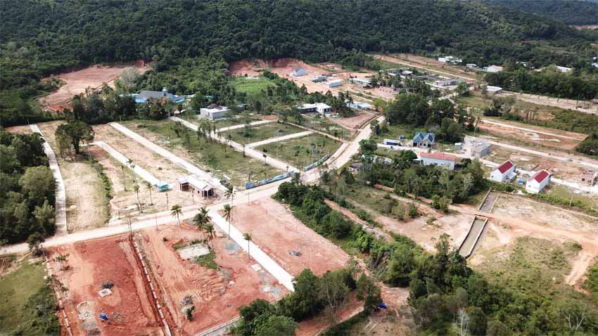 Cần có các cơ chế quản lý, theo dõi và phát triển cho bất động sản các khu vực như Phú Quốc và Vân Đồn. Cần có các cơ chế quản lý, theo dõi và phát triển cho bất động sản các khu vực như Phú Quốc và Vân Đồn.