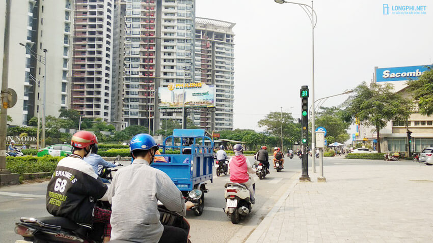 Trong trung và dài hạn , đầu tư vào đất nền, đất thổ cư khu vực Nam Sài Gòn và vùng ven vẫn rất hấp dẫn. Trong trung và dài hạn , đầu tư vào đất nền, đất thổ cư khu vực Nam Sài Gòn và vùng ven vẫn rất hấp dẫn.