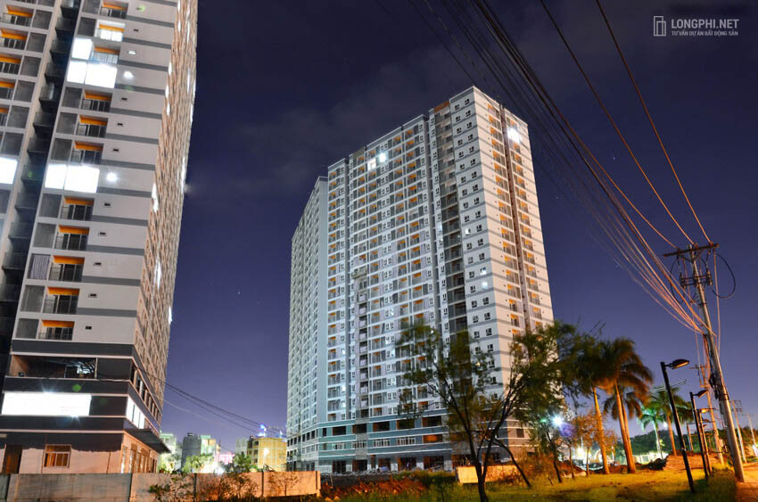 Thị trường thiếu nguồn cung nhà ở xã hội, giá rẻ trong khi lại dồi dào sản phẩm cao cấp.